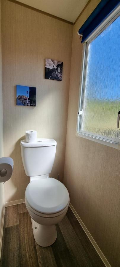 Holiday Caravan, Sleeps 6 - Hastings Holidays Hollington  エクステリア 写真