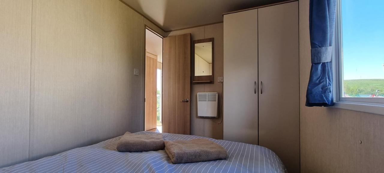 Holiday Caravan, Sleeps 6 - Hastings Holidays Hollington  エクステリア 写真