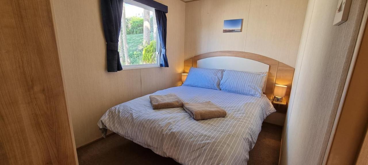 Holiday Caravan, Sleeps 6 - Hastings Holidays Hollington  エクステリア 写真