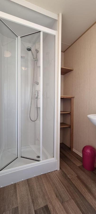 Holiday Caravan, Sleeps 6 - Hastings Holidays Hollington  エクステリア 写真
