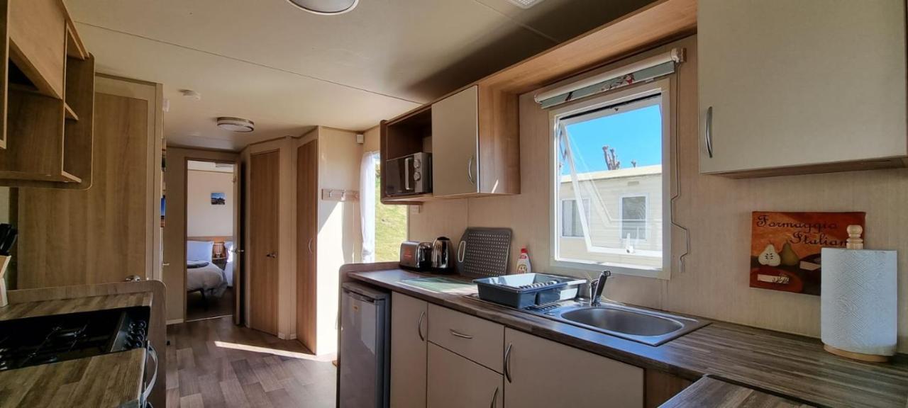 Holiday Caravan, Sleeps 6 - Hastings Holidays Hollington  エクステリア 写真