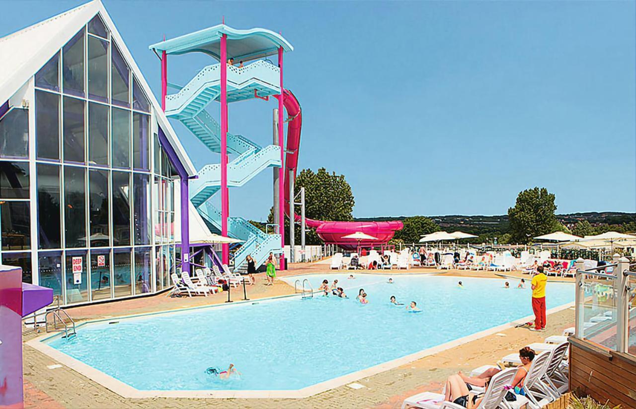 Holiday Caravan, Sleeps 6 - Hastings Holidays Hollington  エクステリア 写真