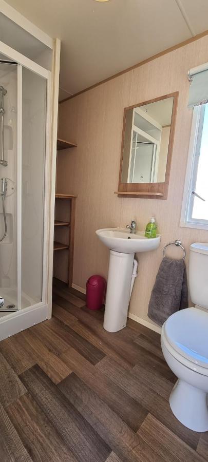 Holiday Caravan, Sleeps 6 - Hastings Holidays Hollington  エクステリア 写真